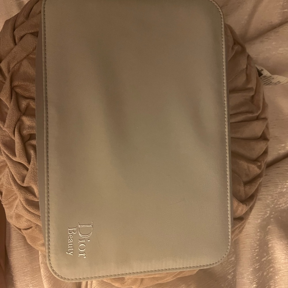 Dior Beauty Light Gray Pouch